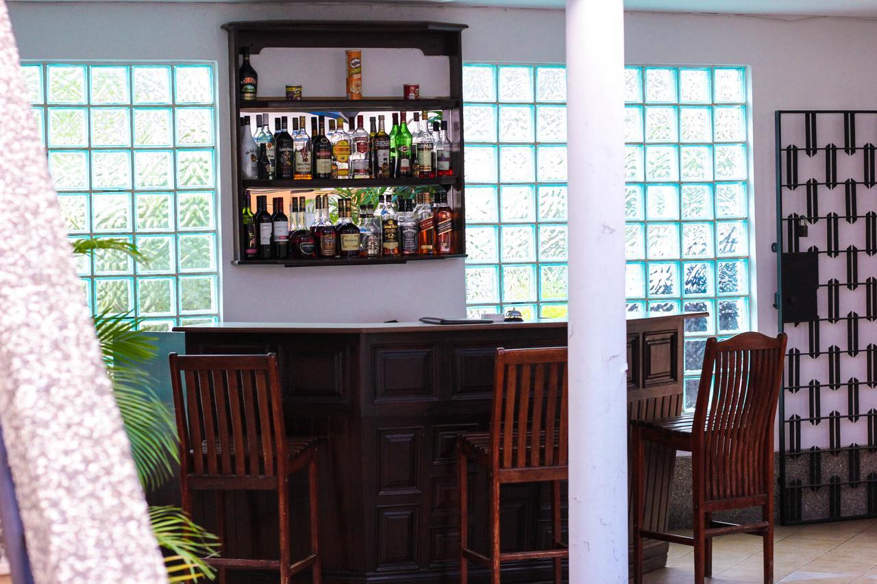 Lavender Lodge Hotel Accra Buitenkant foto