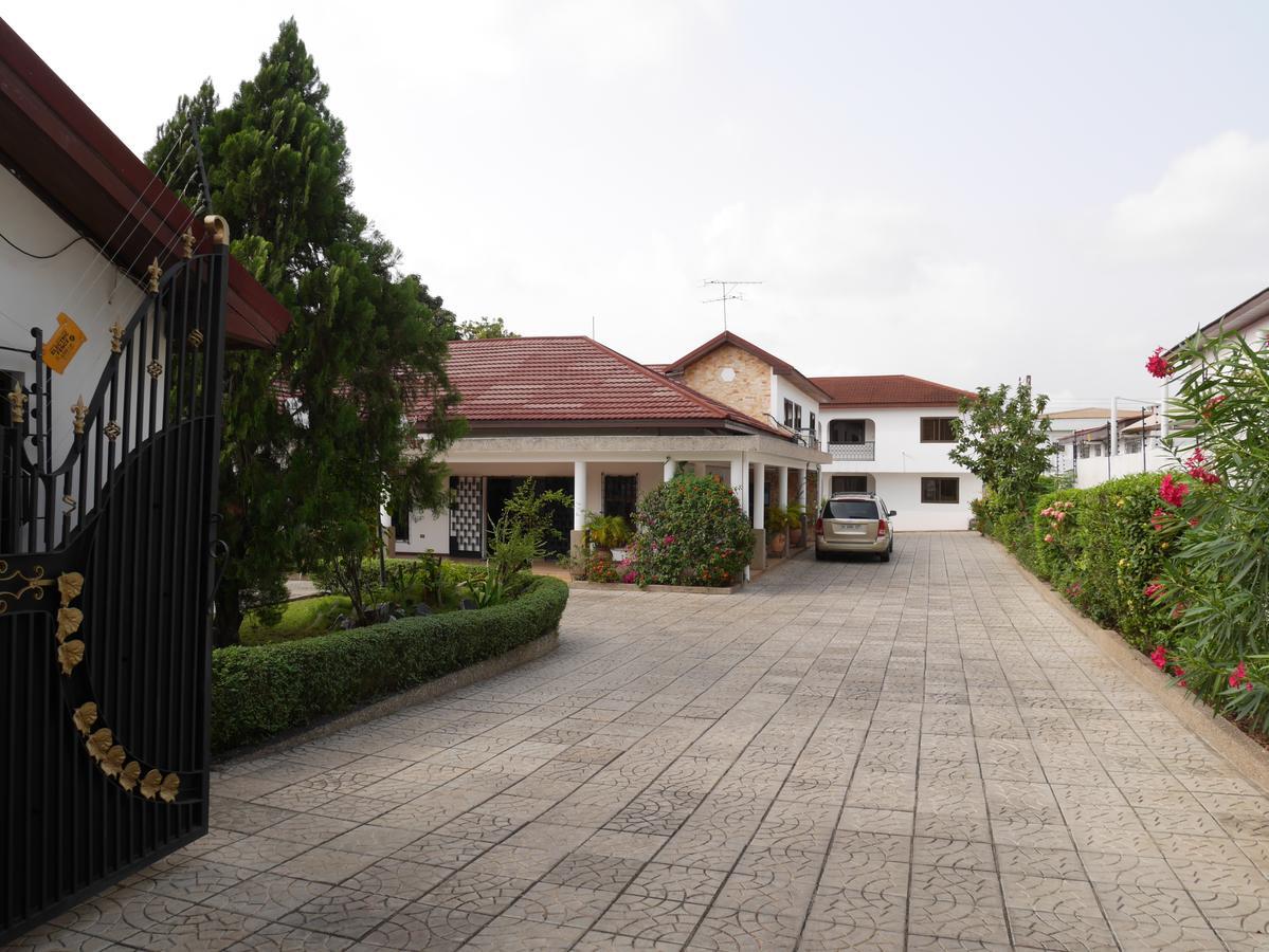Lavender Lodge Hotel Accra Buitenkant foto