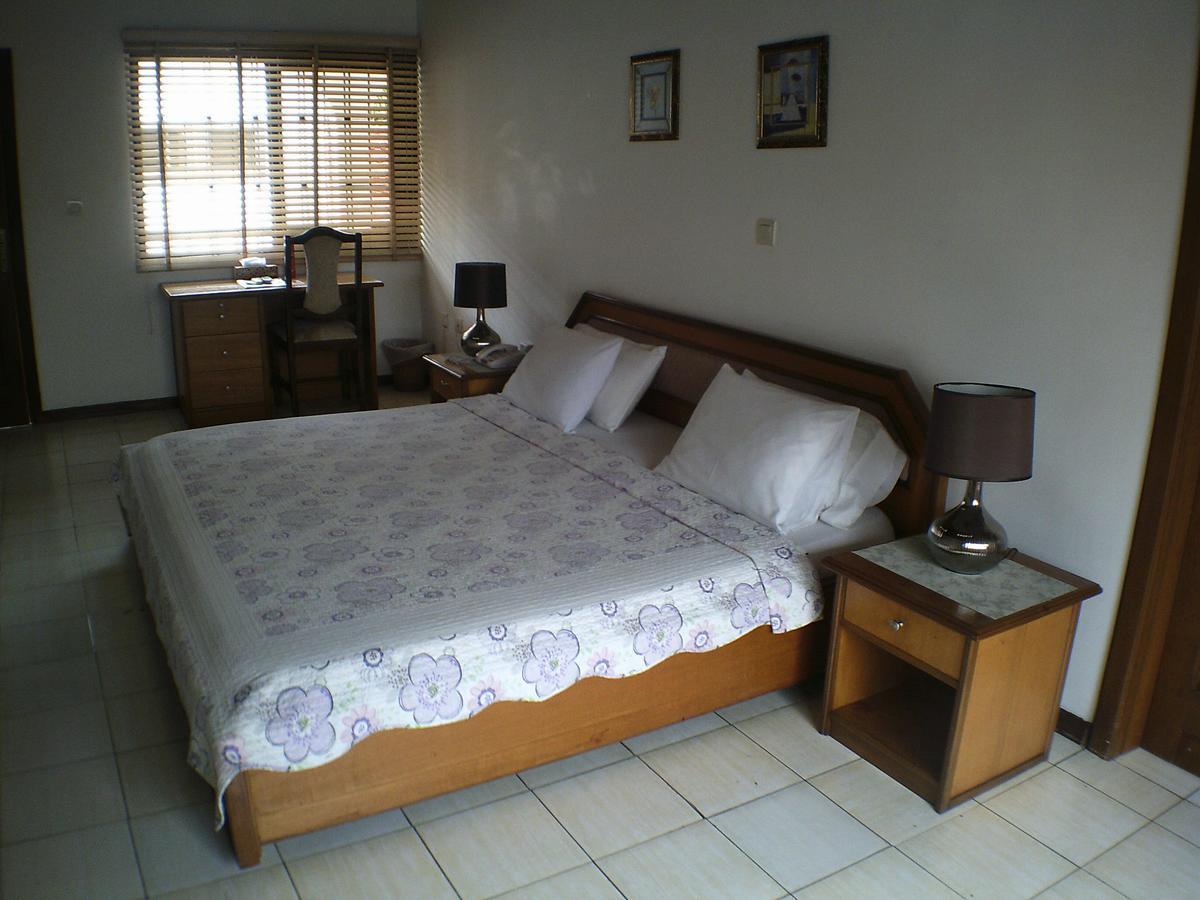Lavender Lodge Hotel Accra Buitenkant foto