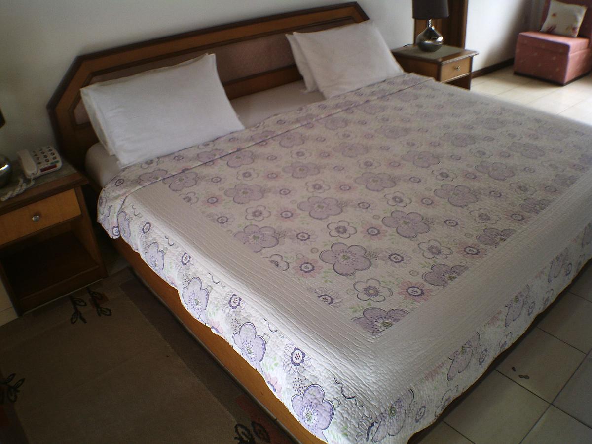 Lavender Lodge Hotel Accra Buitenkant foto